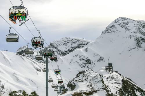 Лыжный сезон на курорте «Горки Город» продлили до 20 мая