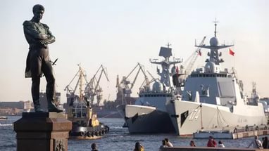Россия встречает ДЕНЬ ВМФ