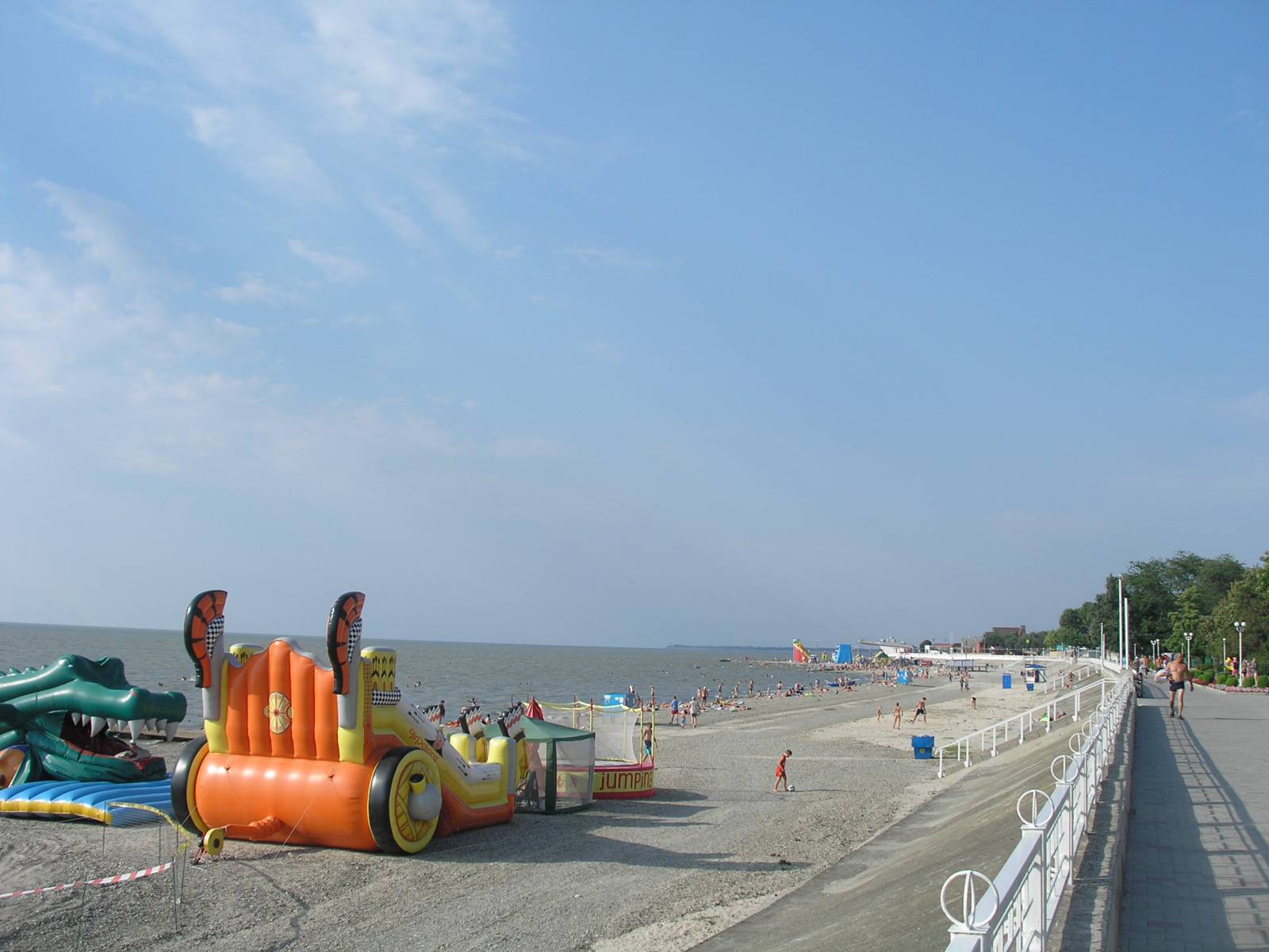 Где отдохнуть на Азовском море в августе