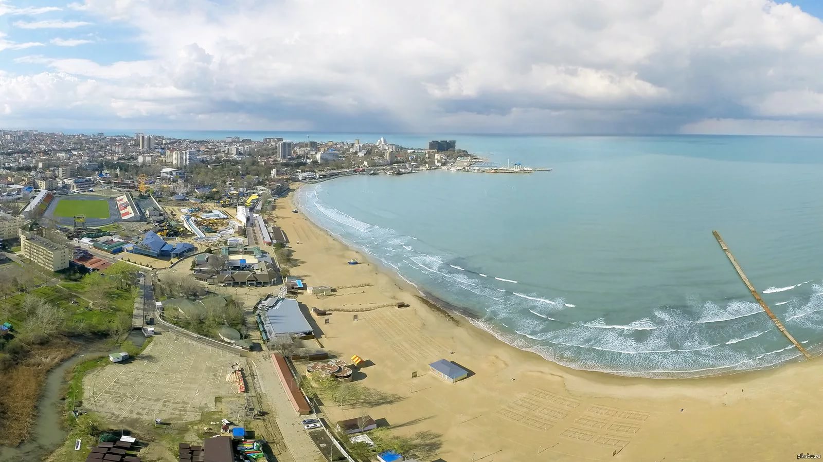 Где отдохнуть на Черном море в августе