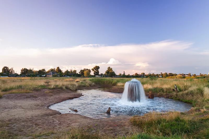Новгородская область славится своим курортом Старая Русса с большими объемами подземной минеральной воды