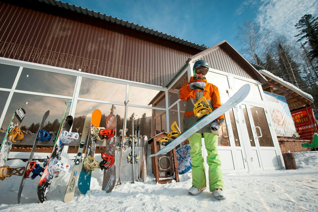 Где покататься на горных лыжах на Алтае: выбираем горнолыжный комплекс