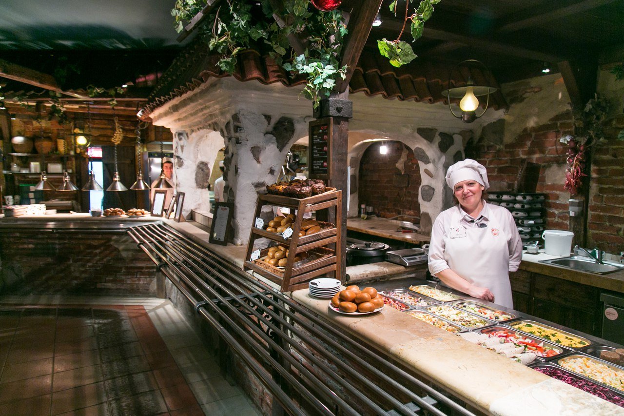 Где недорого поесть в Москве: от столовых до высокой кухни