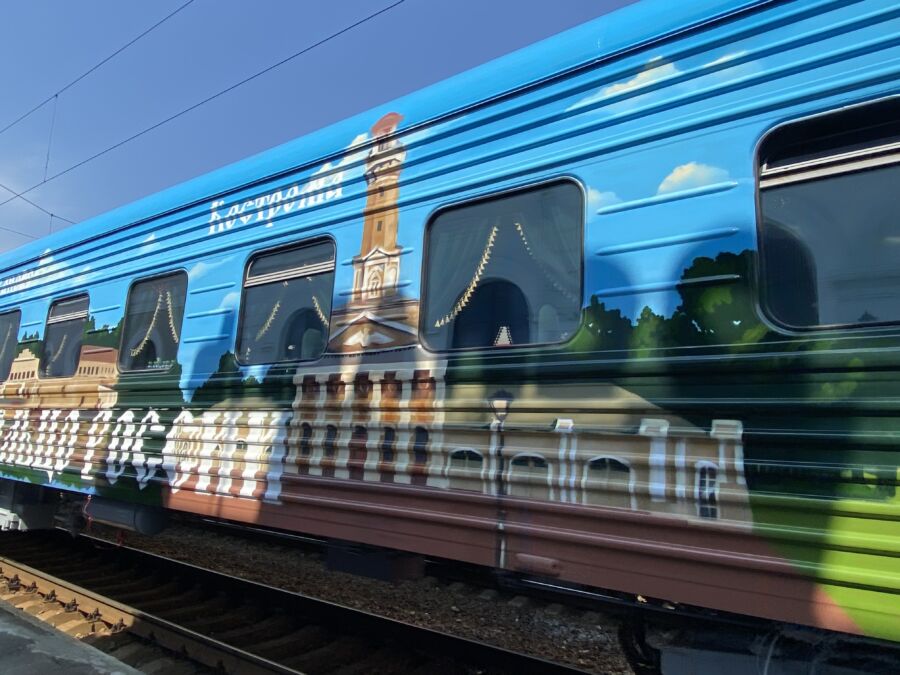 Уникальный ретропоезд “Генерал” проедет по Золотому кольцу России