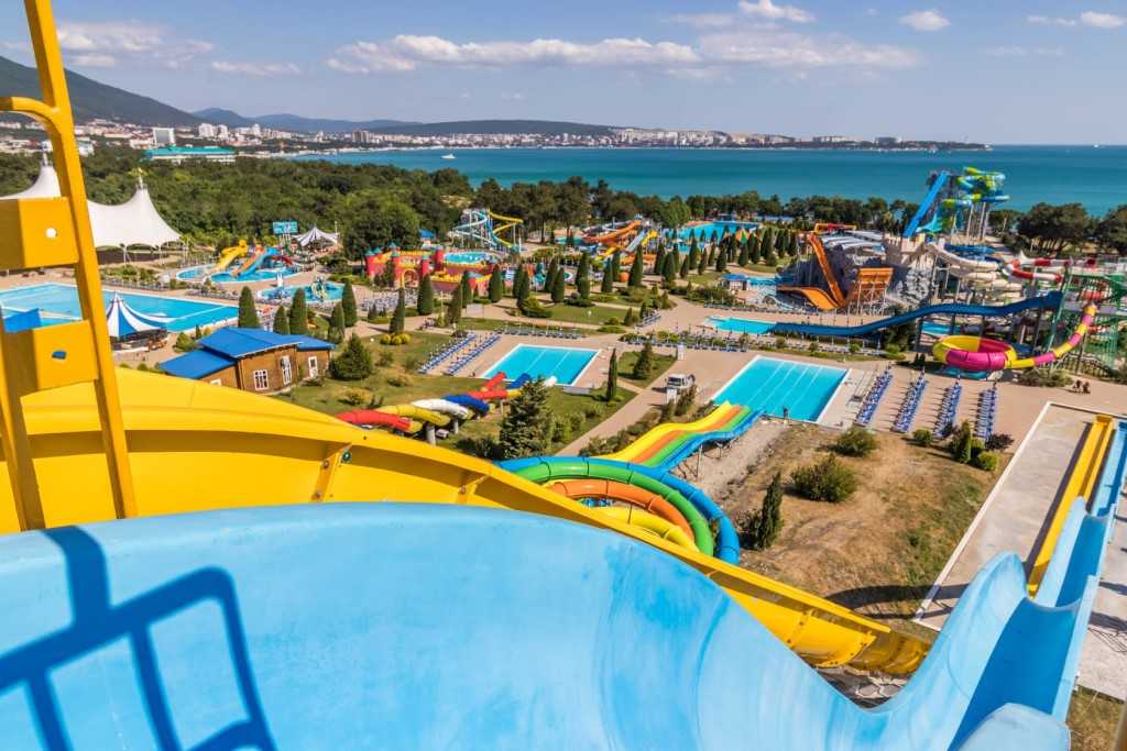 Лучшие парки развлечений в России для всей семьи